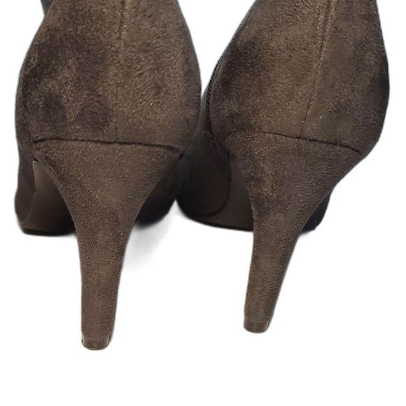 Velvet Heart Rosa Knee-High Boot Pointed Toe Stiletto Floral Accent Side Zipper - Picture 8 of 16